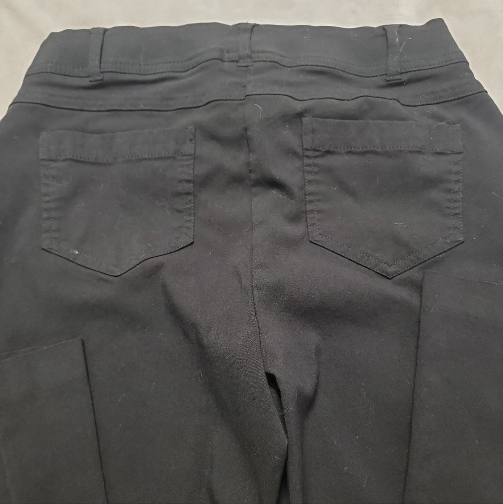 Pants - Picture 5 of 6